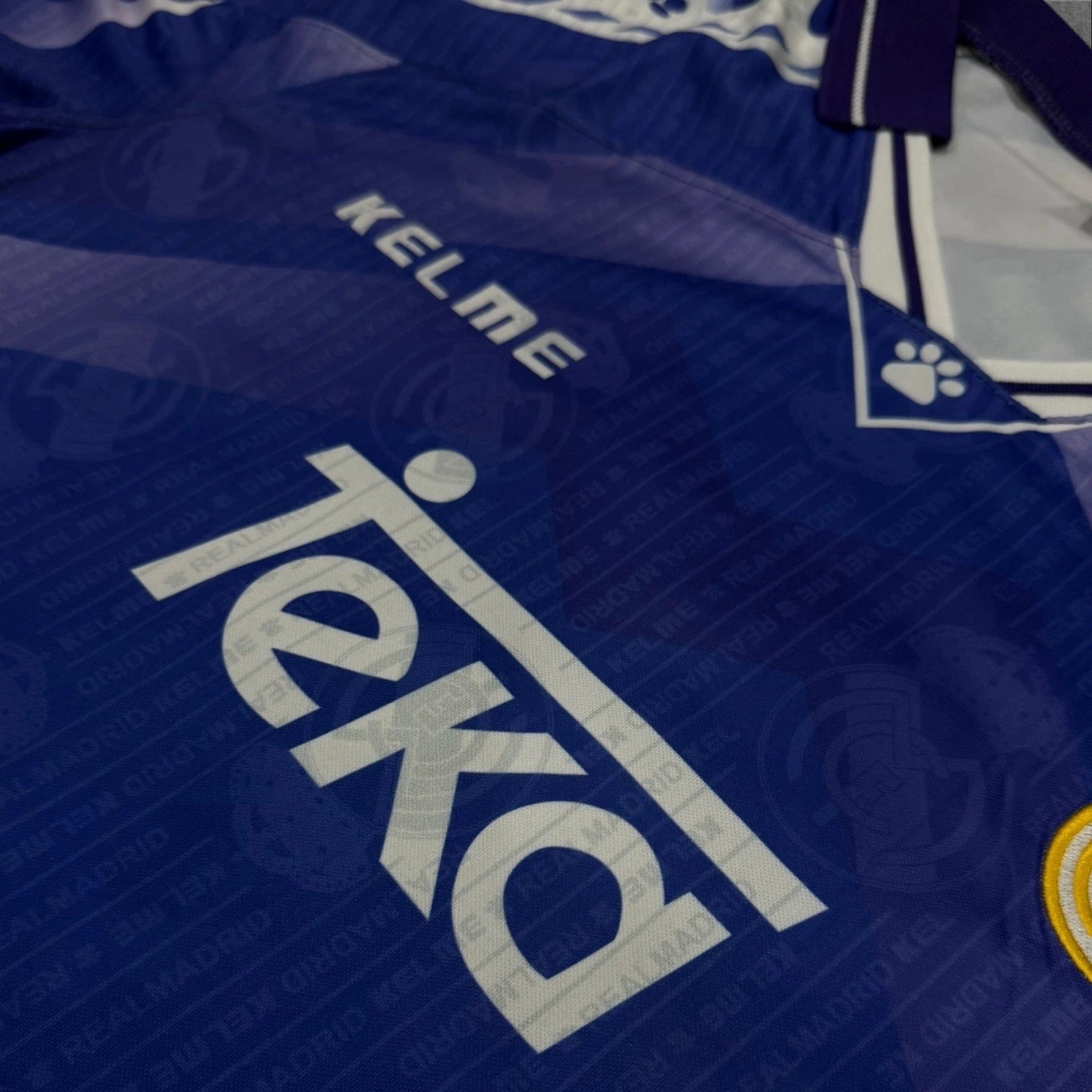 Real Madrid 1996/97 Away Retro Jersey DropEleven